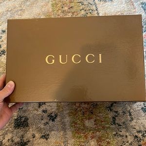 Gucci shoe box with inside design *authentic*